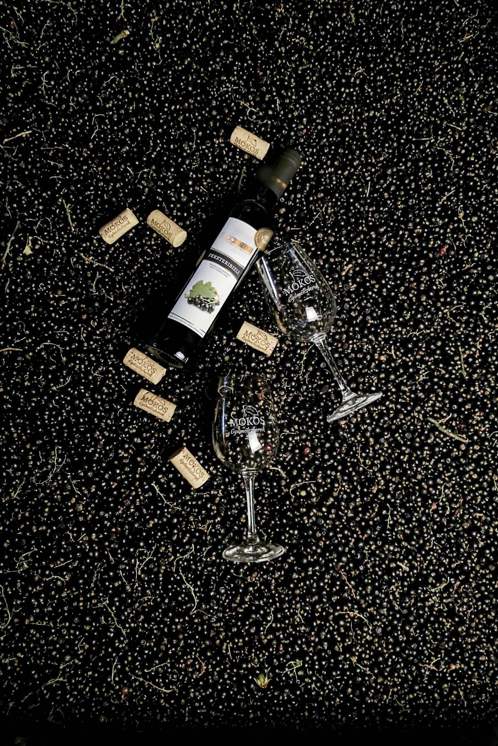 MOKOS Blackcurrant wine (0.5l, 9%ABV) - Image 2