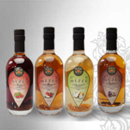 Szicsek Honey Palinka